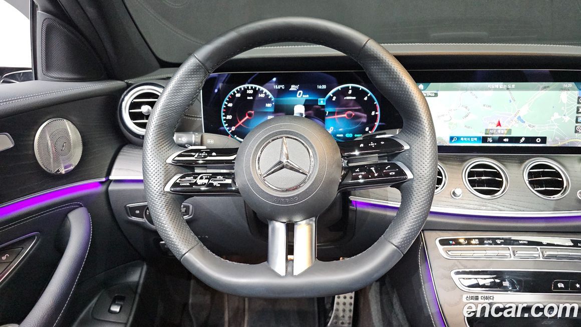 Mercedes-Benz E-Class 2023