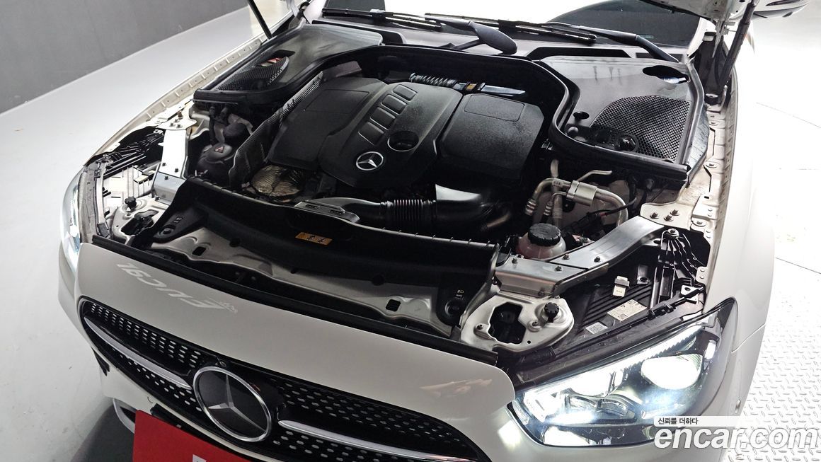 Mercedes-Benz E-Class 2023