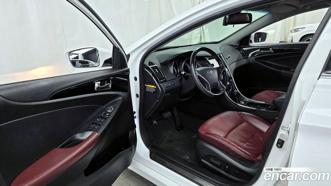 Hyundai Sonata 2011
