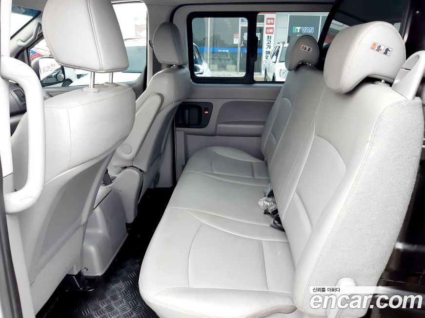 Hyundai Starex 2019