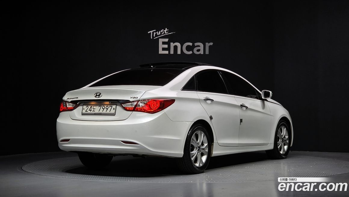 Hyundai Sonata 2011
