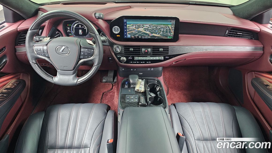Lexus LS 2023