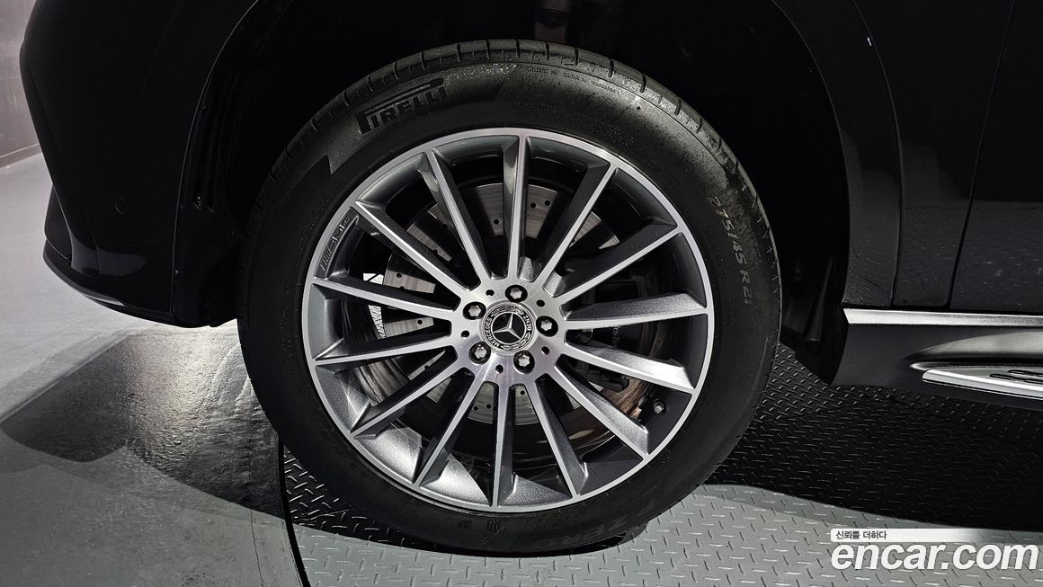 Mercedes-Benz GLE-Class 2025