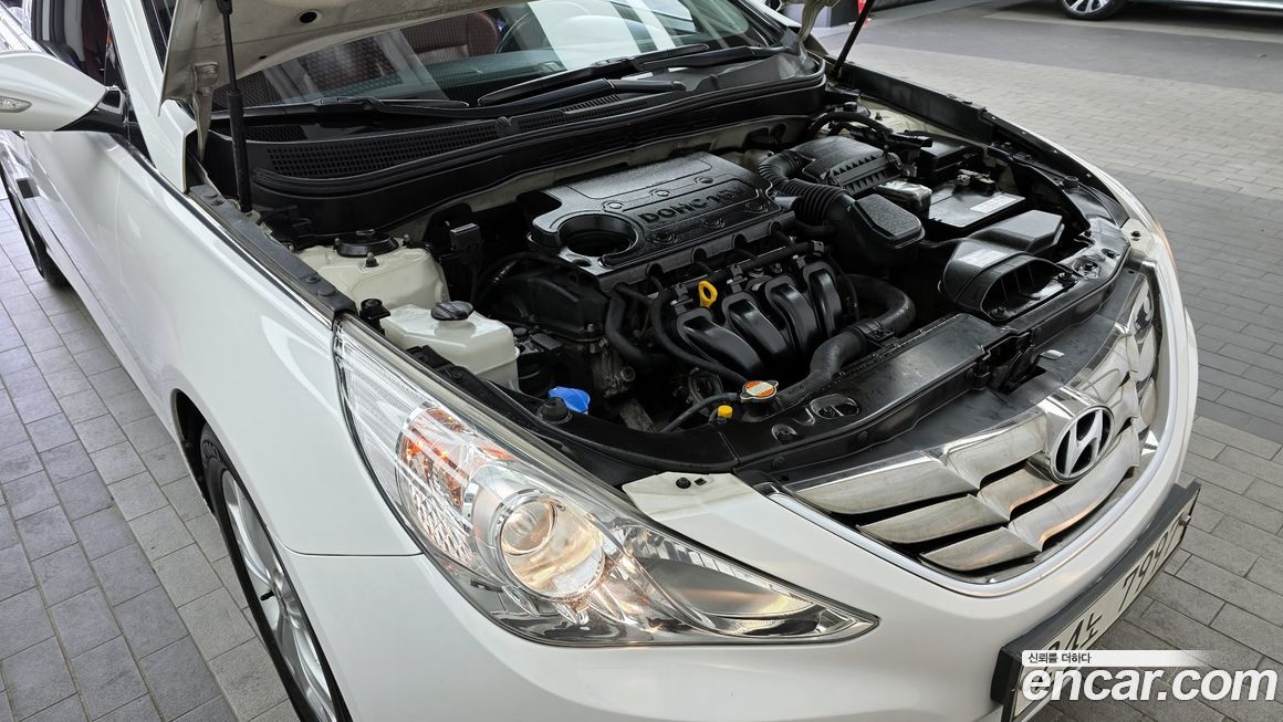 Hyundai Sonata 2011