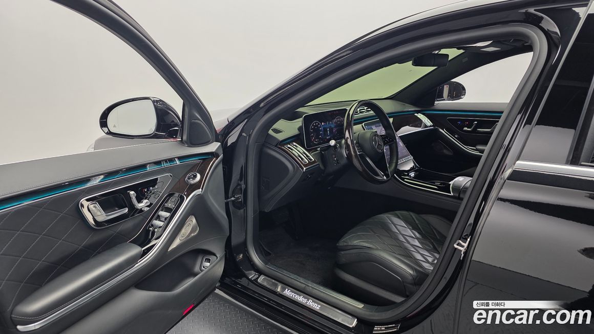 Mercedes-Benz S-Class 2021