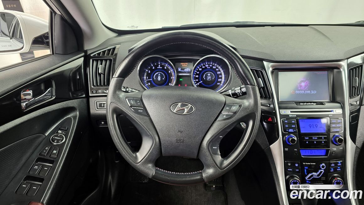 Hyundai Sonata 2011