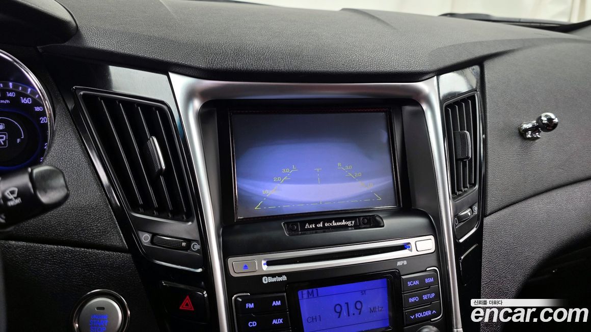 Hyundai Sonata 2011