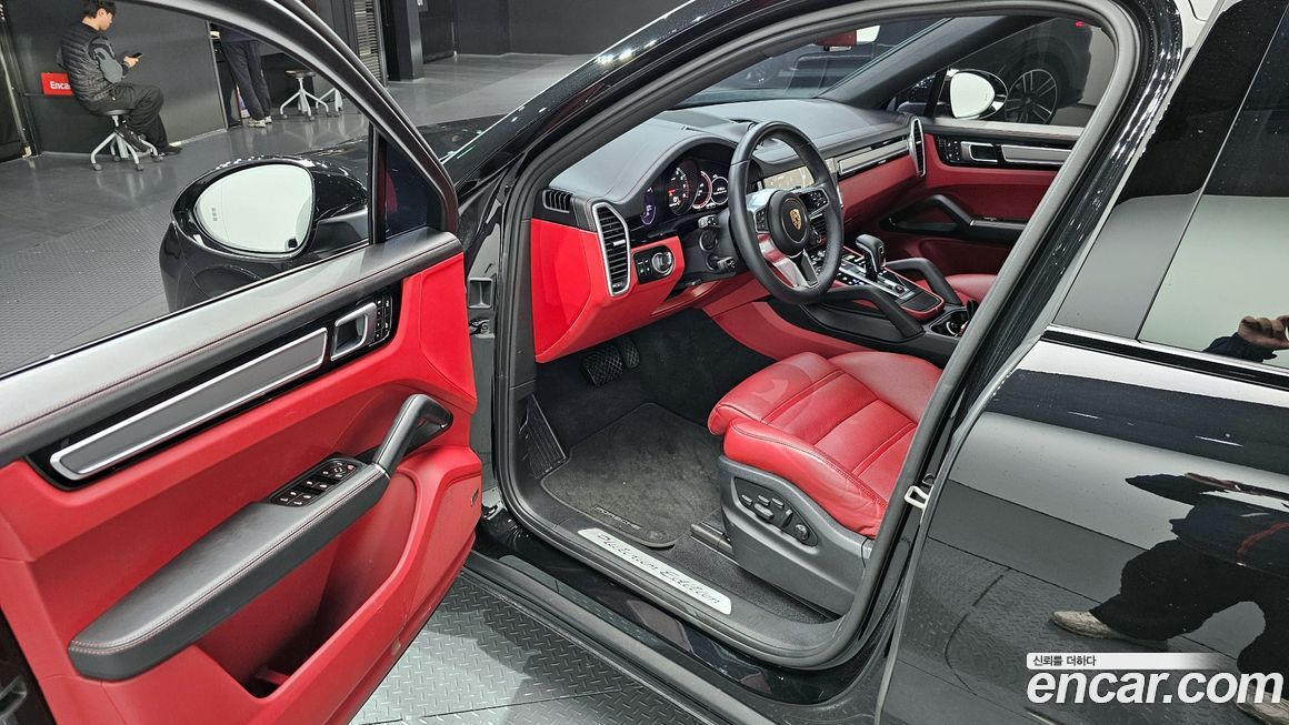 Porsche Cayenne 2023