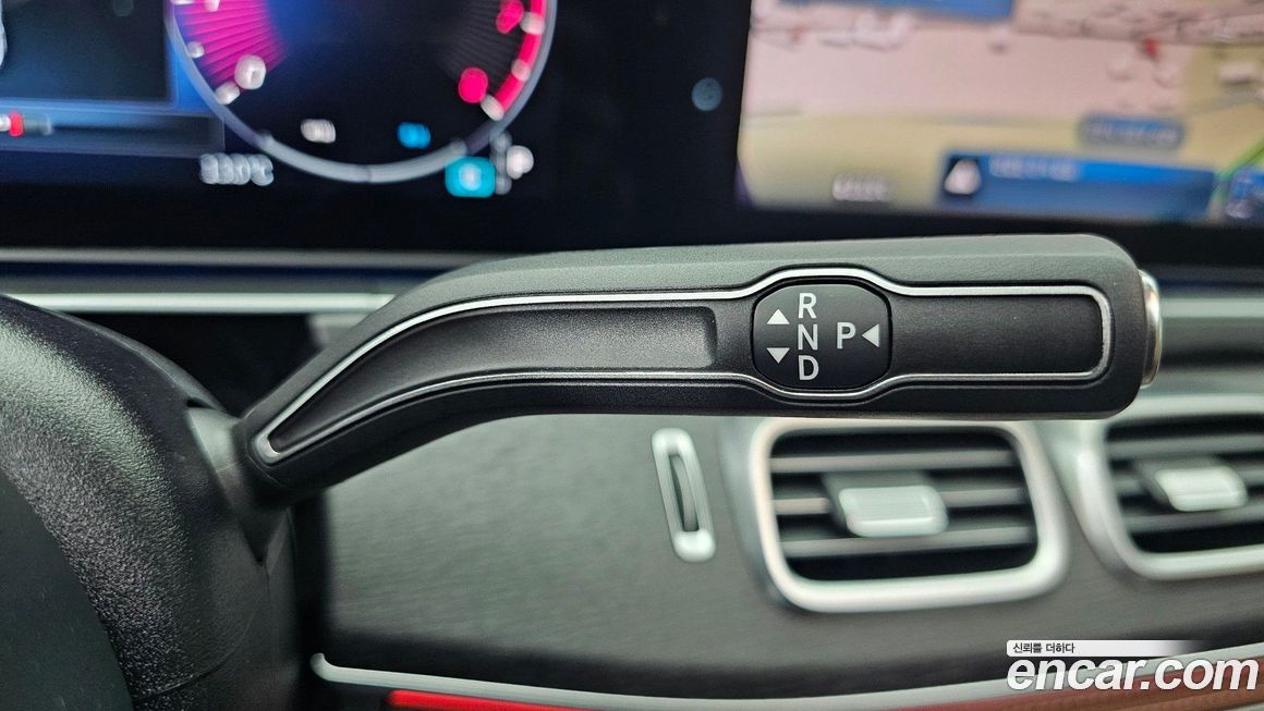 Mercedes-Benz GLE-Class 2025