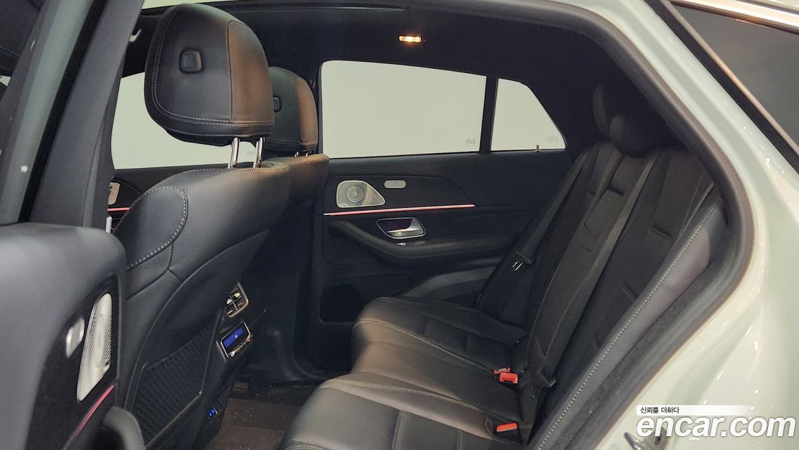 Mercedes-Benz GLE-Class 2025