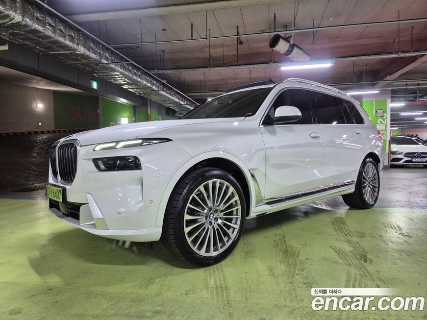 BMW X7 2025