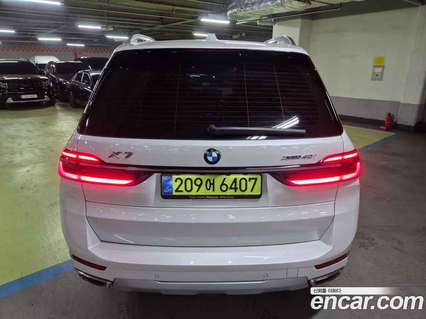BMW X7 2025
