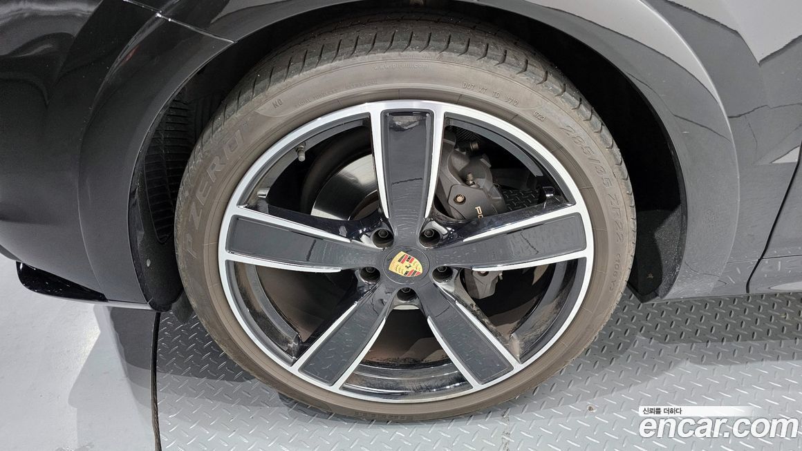 Porsche Cayenne 2023