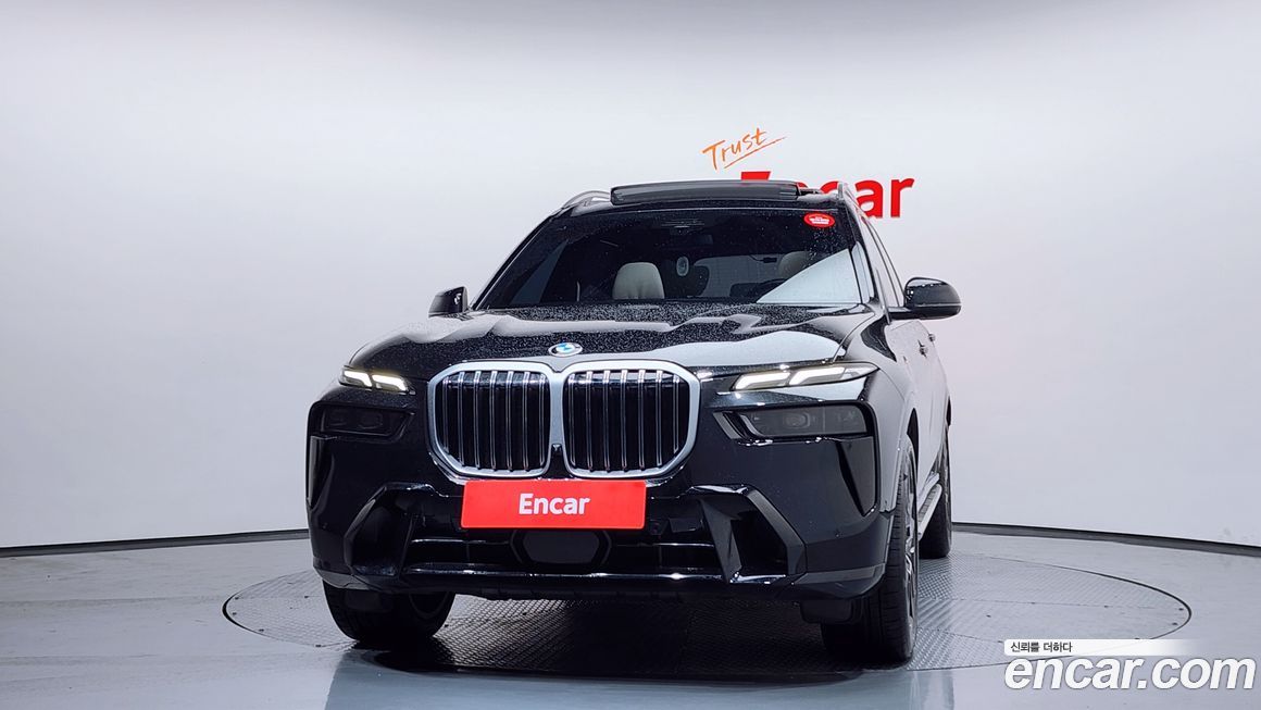 BMW X7 2025