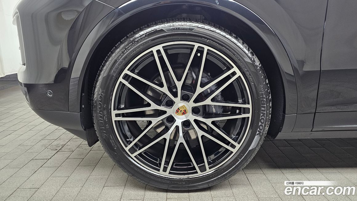 Porsche Cayenne 2024