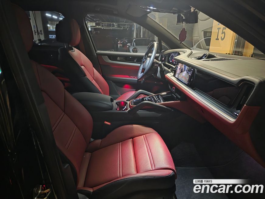 Porsche Cayenne 2024