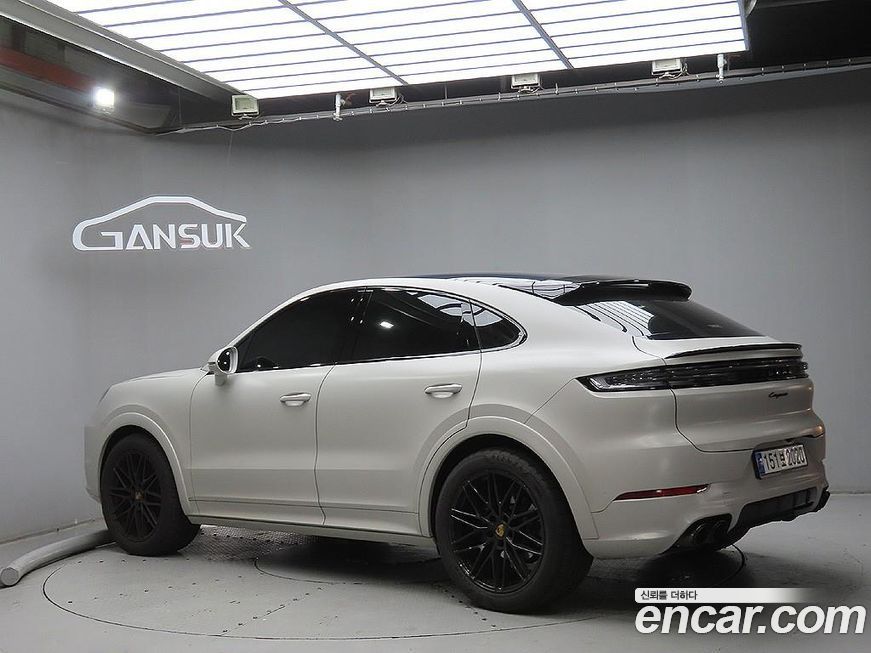 Porsche Cayenne 2024