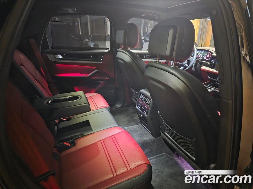 Porsche Cayenne 2024