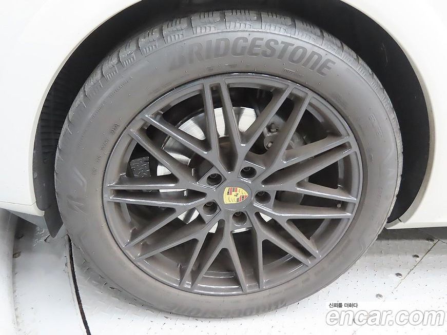 Porsche Cayenne 2024