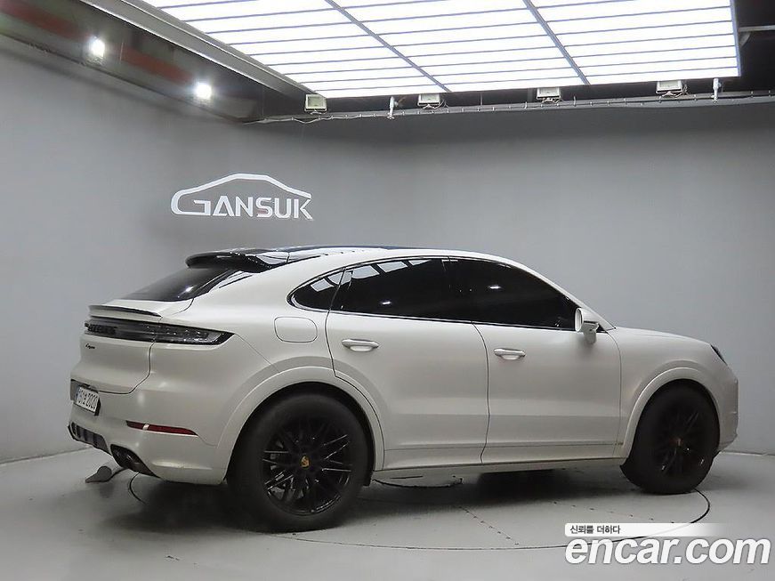 Porsche Cayenne 2024