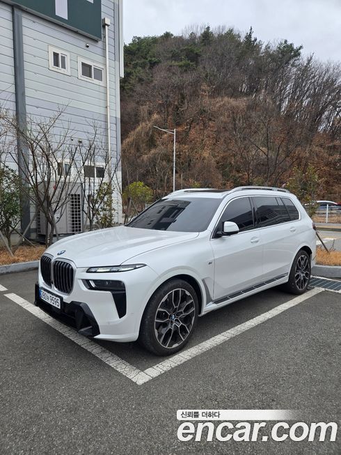 BMW X7 2025