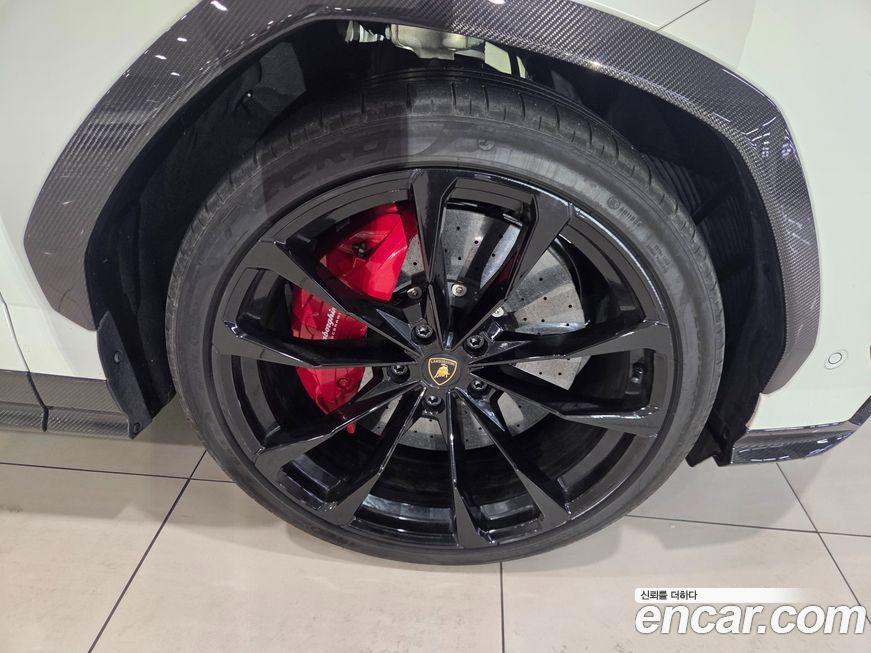 Lamborghini Urus 2020
