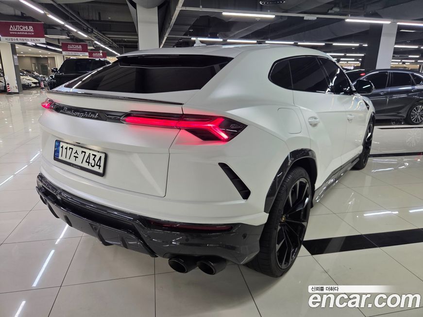 Lamborghini Urus 2020