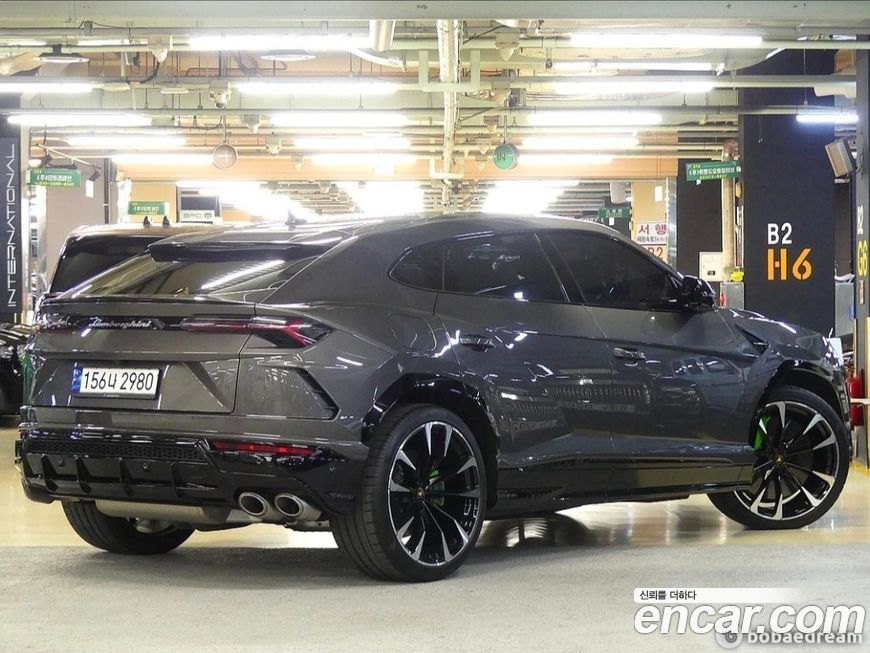 Lamborghini Urus 2022