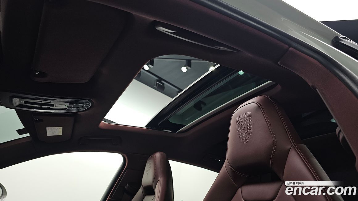 Porsche Panamera 2025