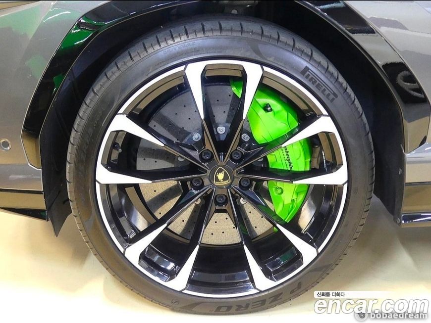 Lamborghini Urus 2022