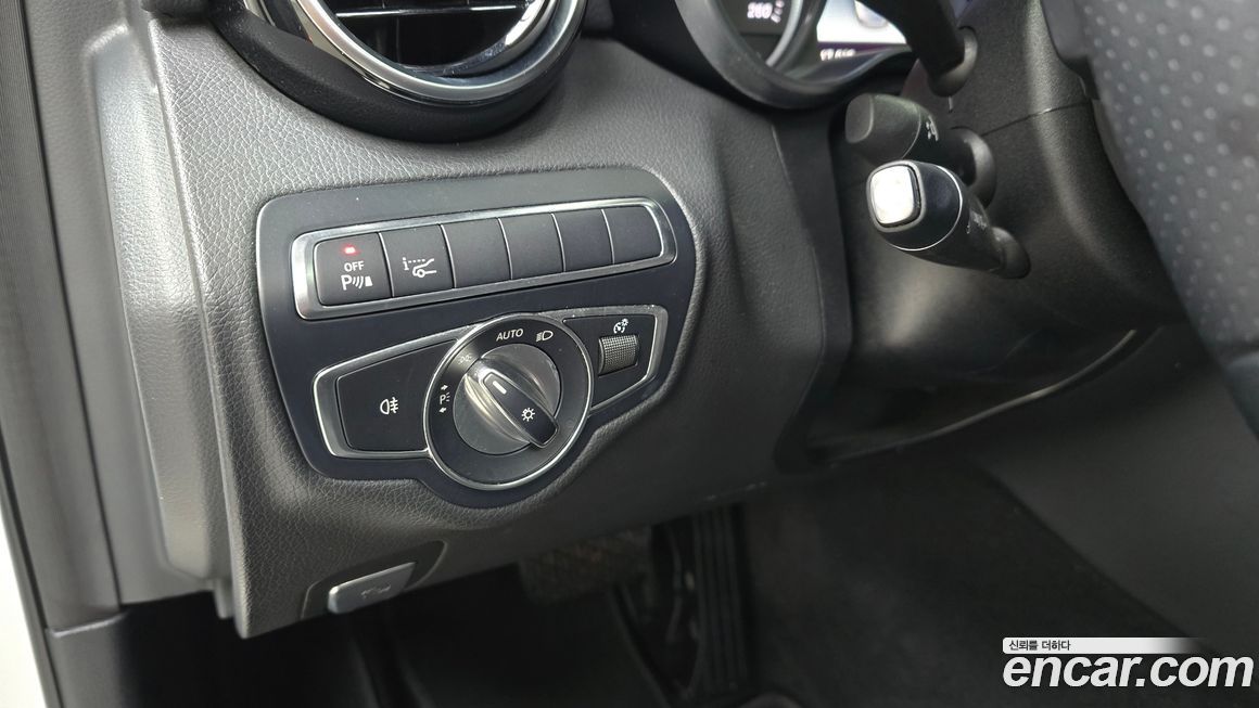 Mercedes-Benz C-Class 2018