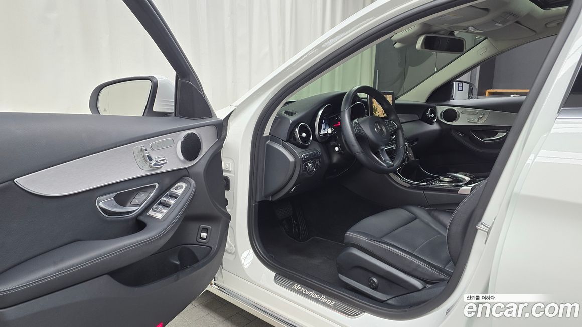 Mercedes-Benz C-Class 2018