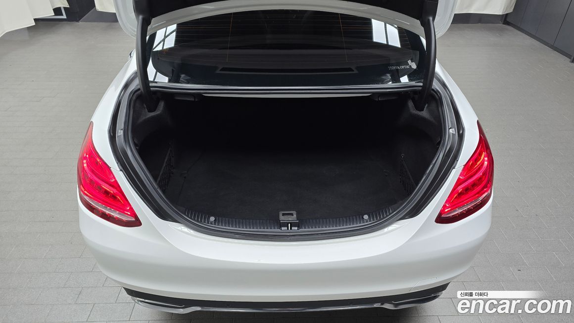 Mercedes-Benz C-Class 2018
