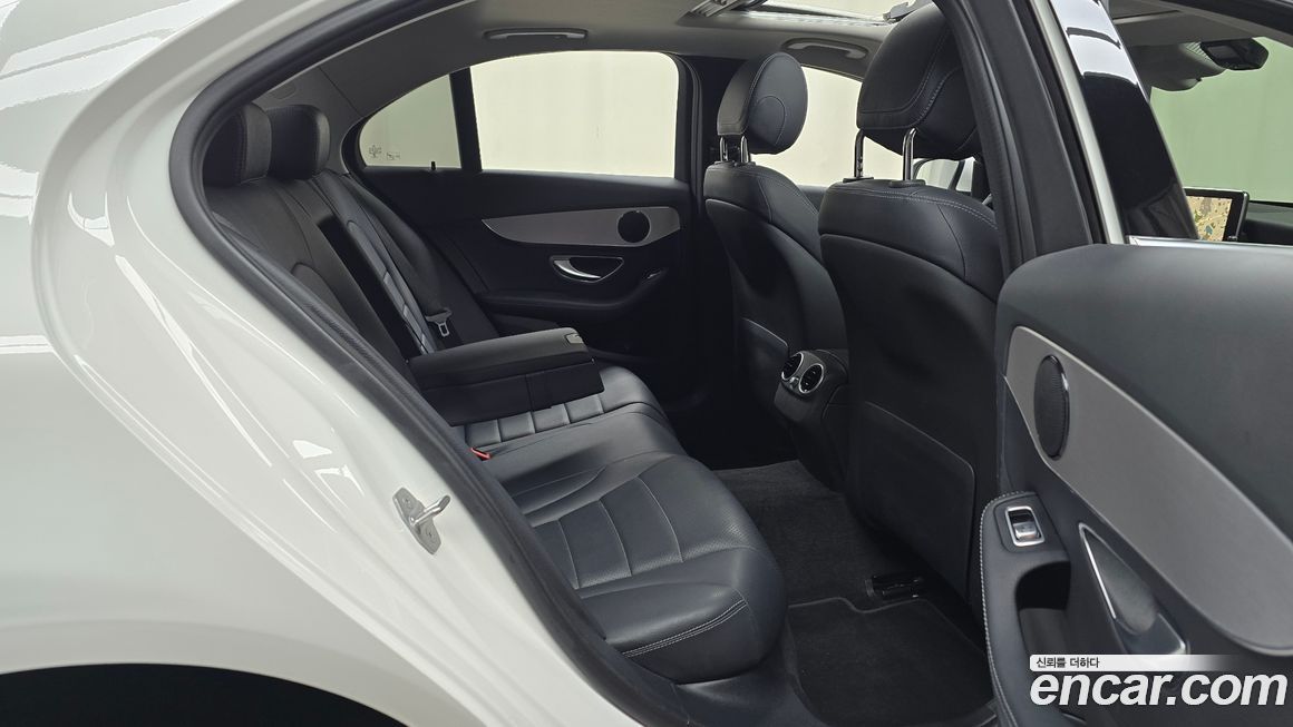 Mercedes-Benz C-Class 2018