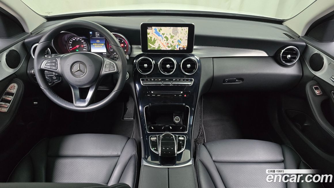 Mercedes-Benz C-Class 2018