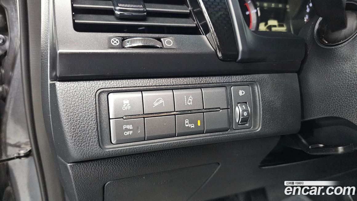 KG_Mobility_Ssangyong Rexton 2020