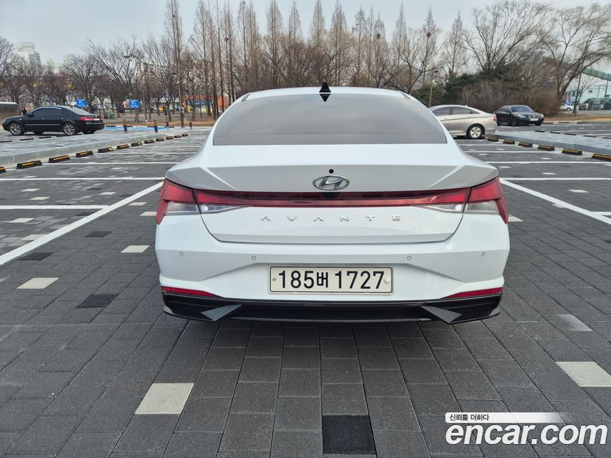 Hyundai AVANTE 2022