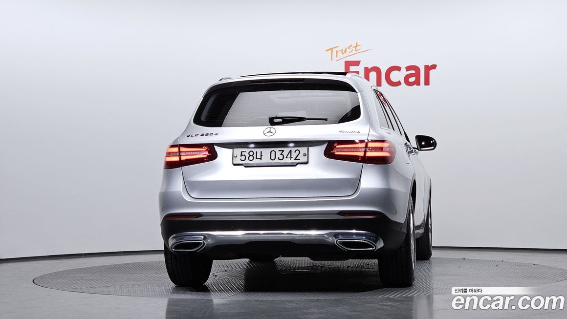 Mercedes-Benz GLC-Class 2017