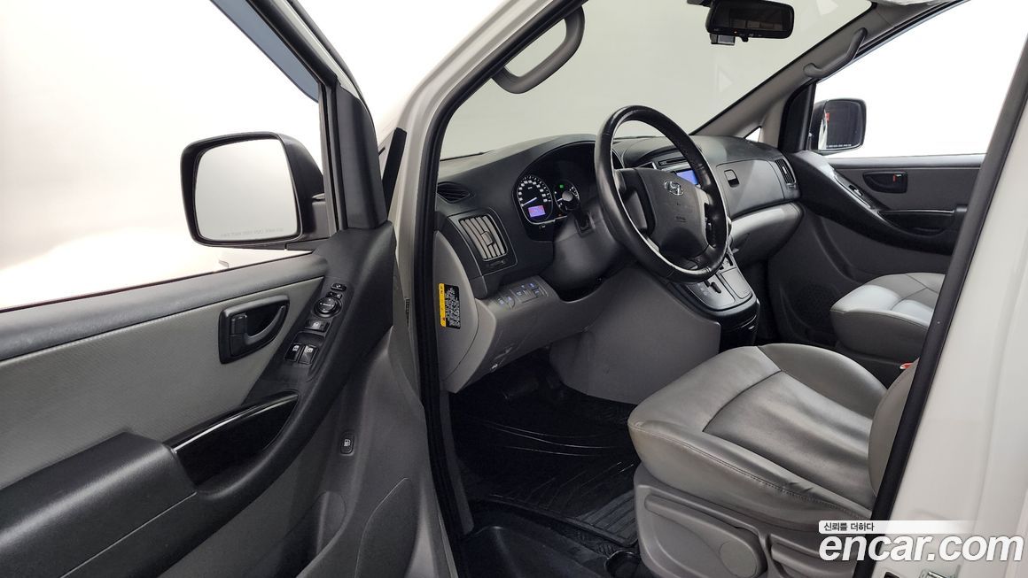 Hyundai Starex 2021