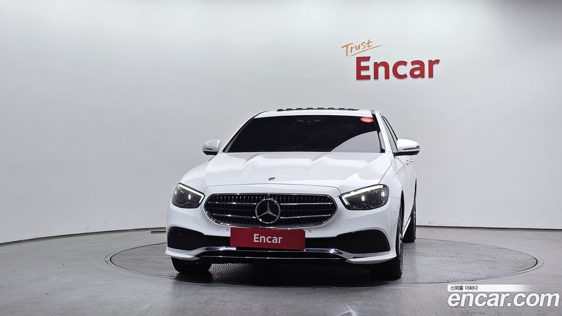 Mercedes-Benz E-Class 2022