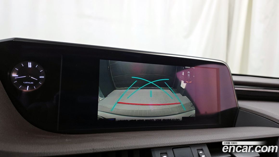 Lexus ES 2019