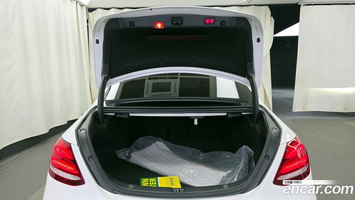 Mercedes-Benz E-Class 2020