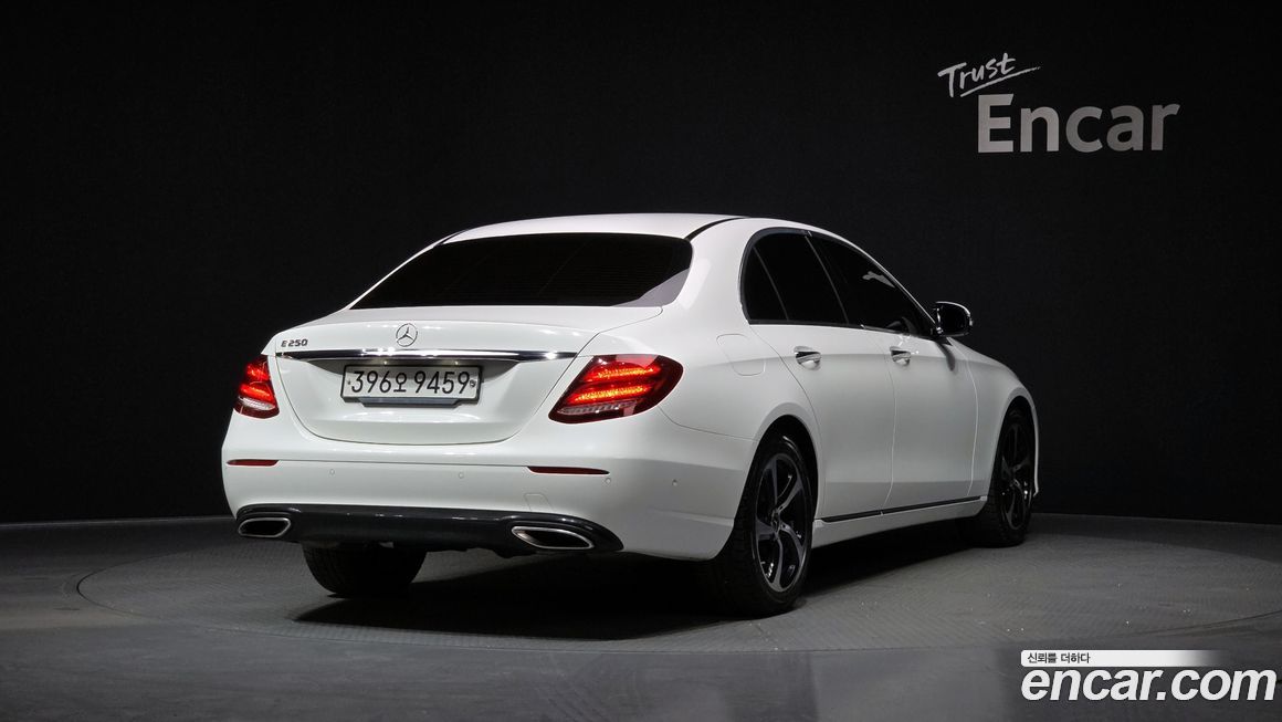 Mercedes-Benz E-Class 2020
