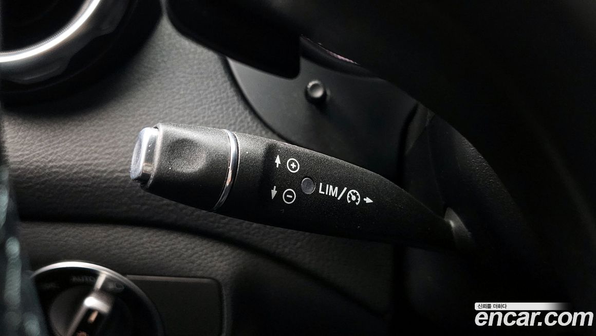 Mercedes-Benz GLA-Class 2019