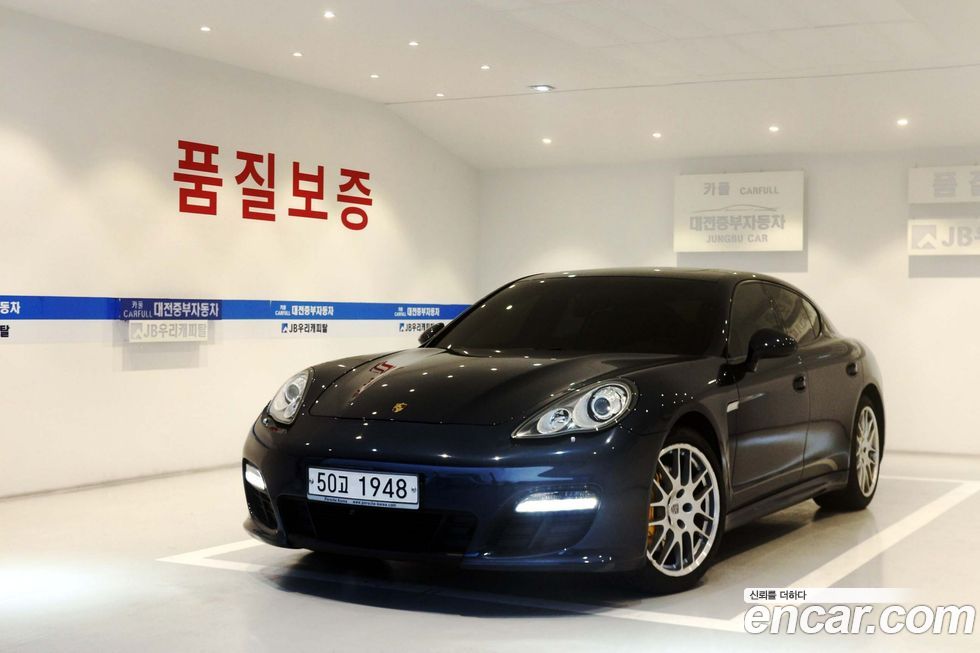 Porsche Panamera 2012