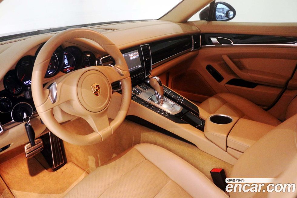 Porsche Panamera 2012