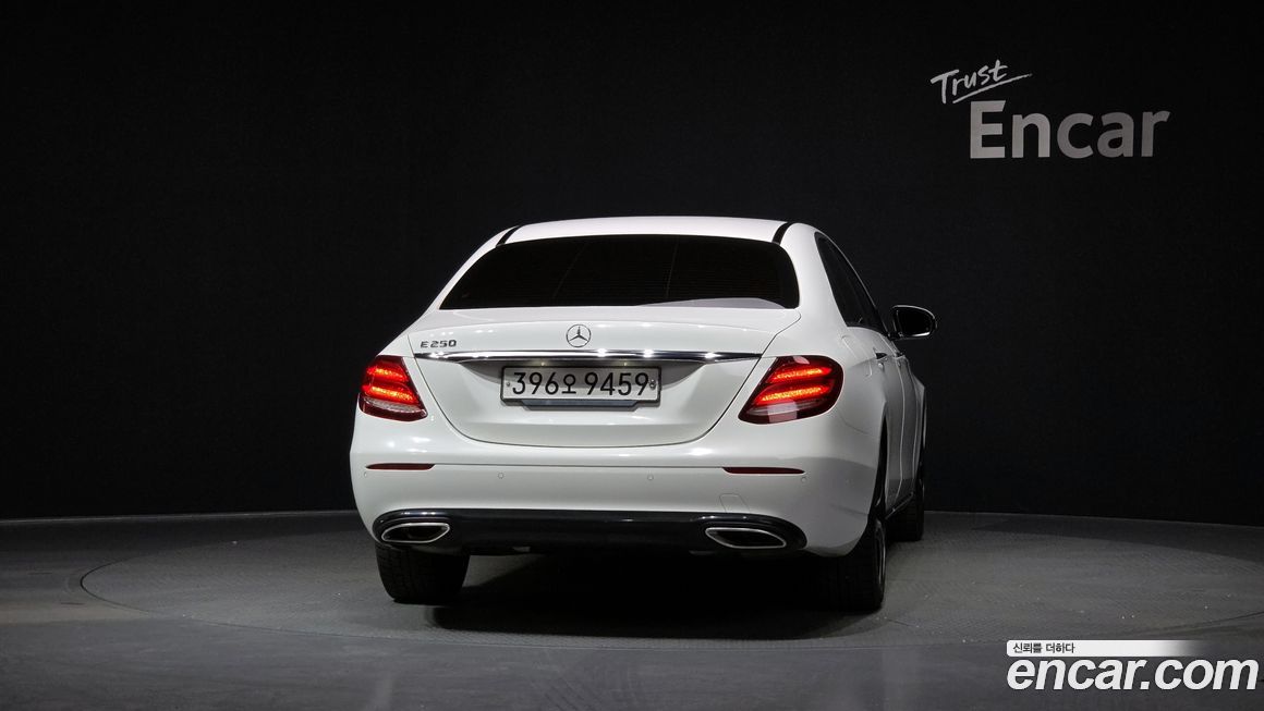 Mercedes-Benz E-Class 2020