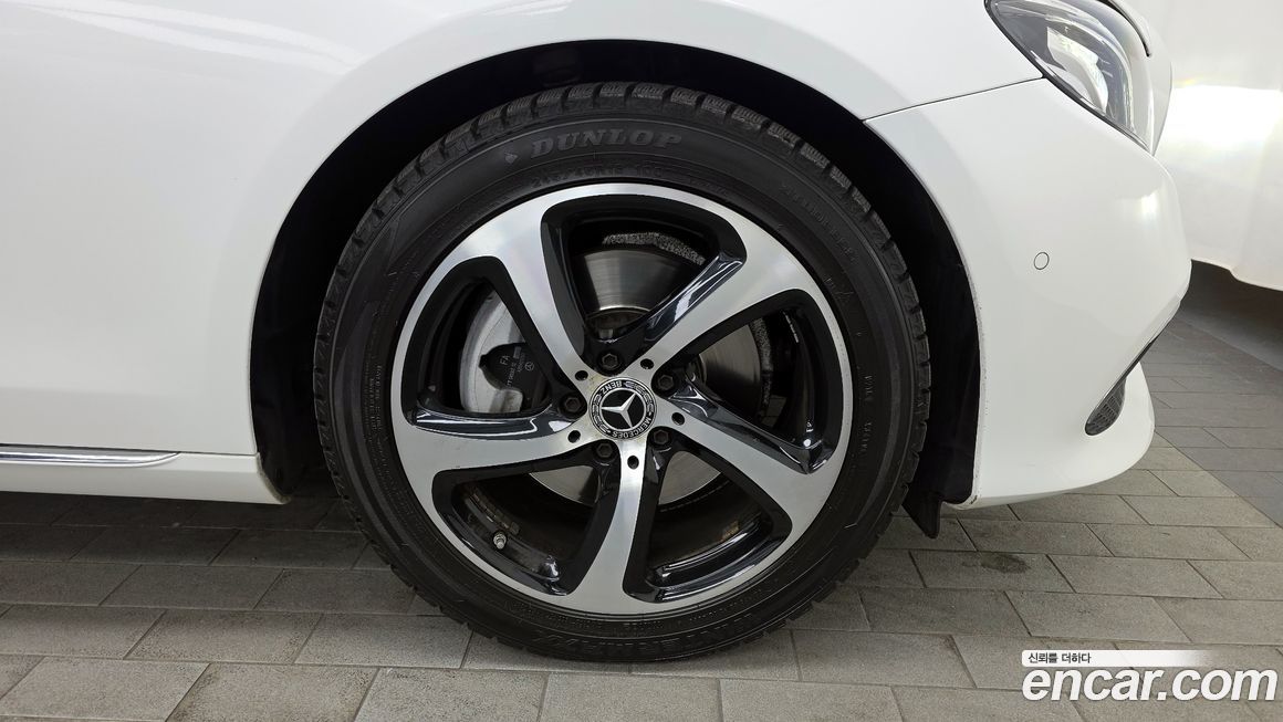 Mercedes-Benz E-Class 2020