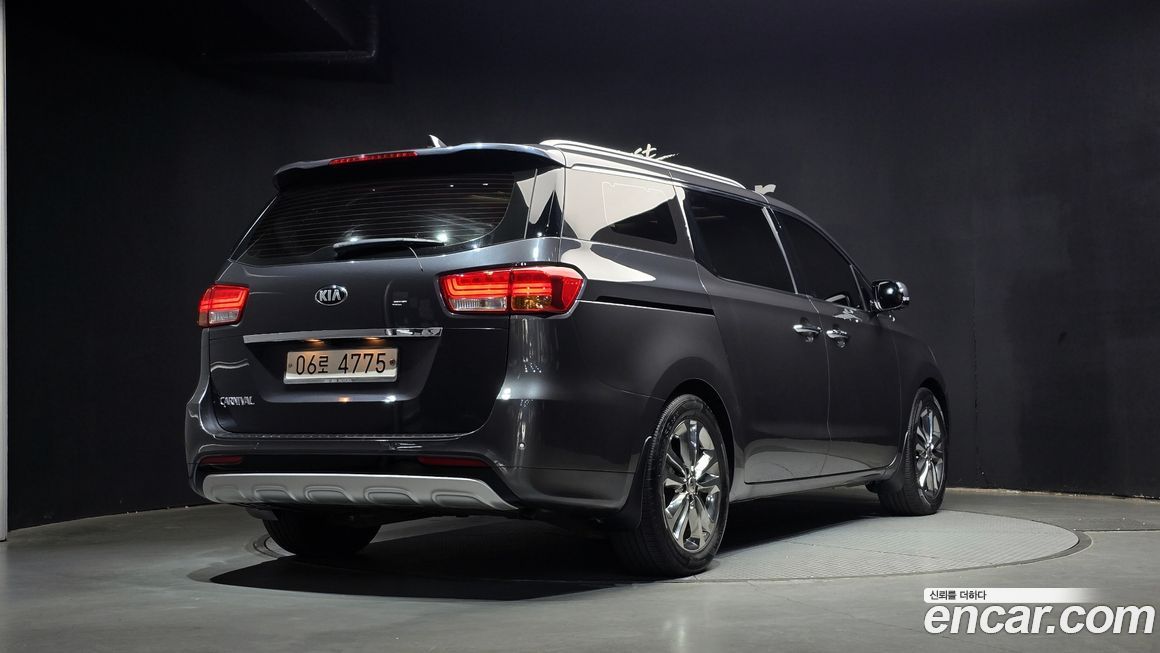 Kia Canival 2018