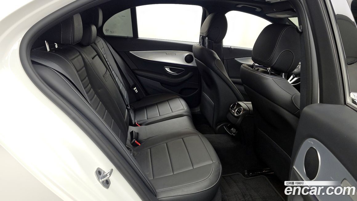 Mercedes-Benz E-Class 2020